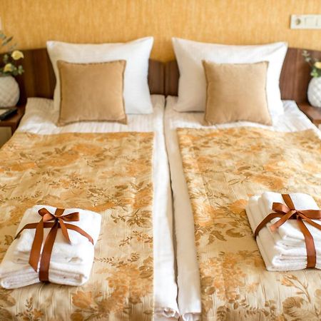 Hotel&Spa Pysanka: Relaxation Oasis with Saunas and Jacuzzi Lviv Exterior photo