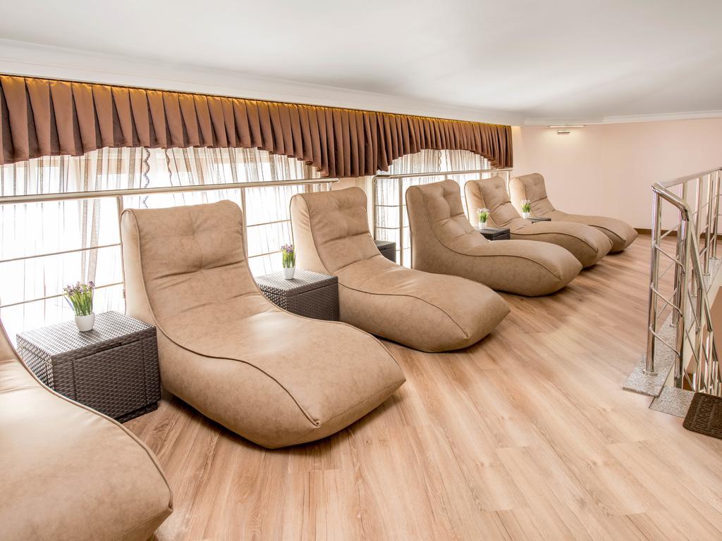 Hotel&Spa Pysanka: Relaxation Oasis with Saunas and Jacuzzi Lviv Exterior photo